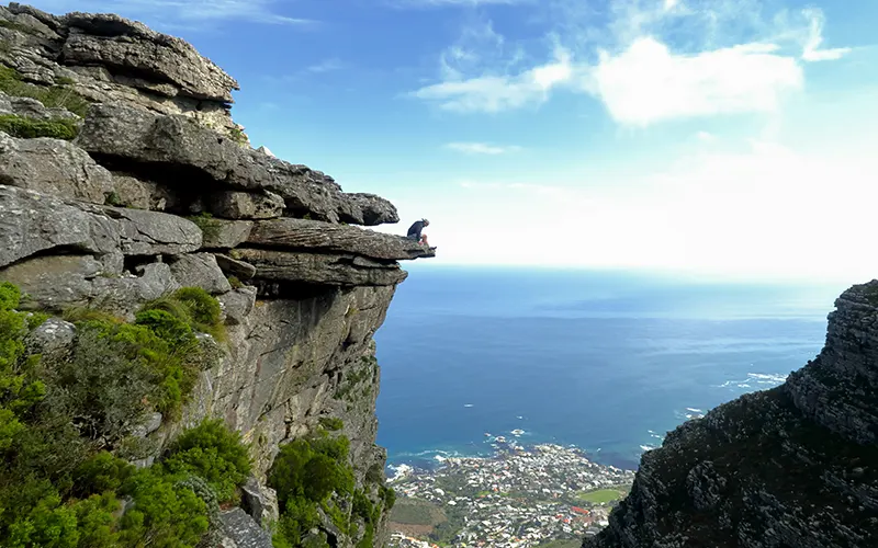 Can Your Cluster Witness Do This